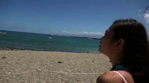 Vina makes you cum in the car.